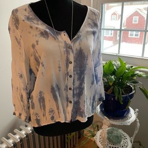3/4 sleeve button down blouse